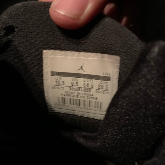 Shoes - Picture 2 of 2